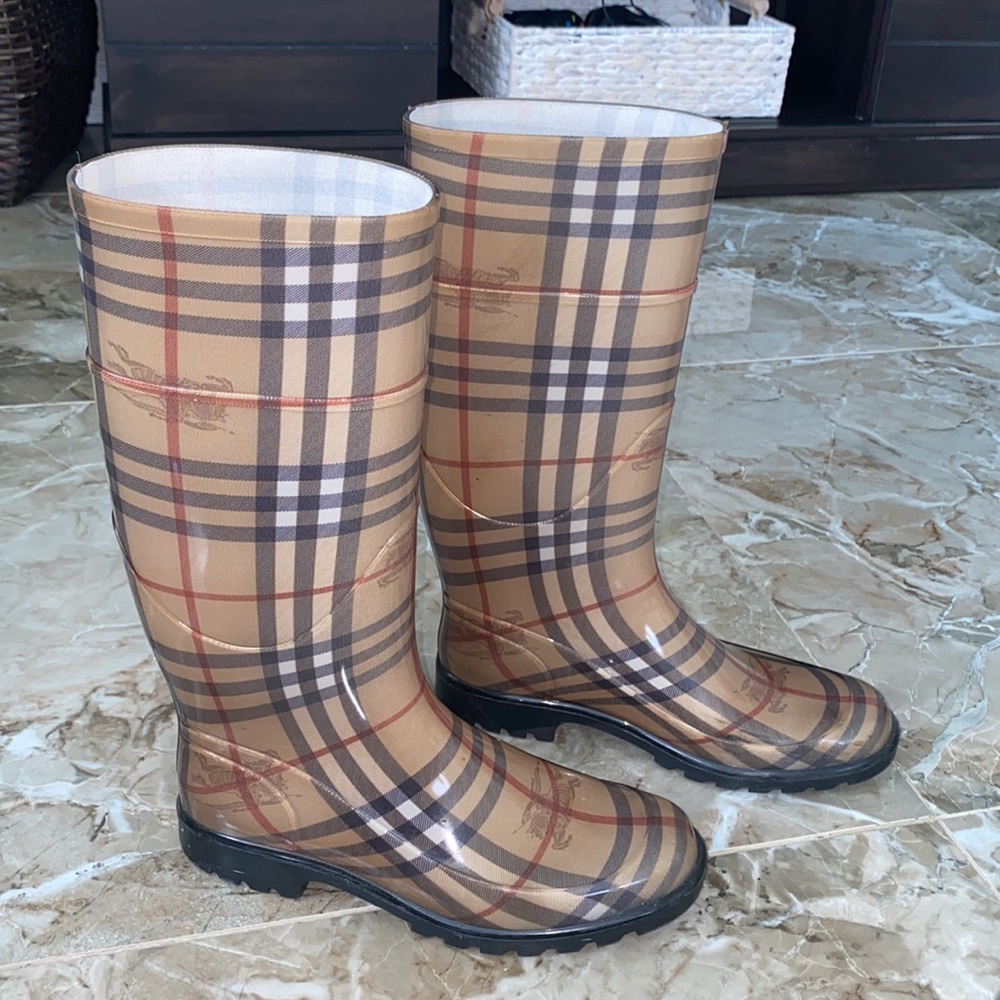 Burberry rain boots